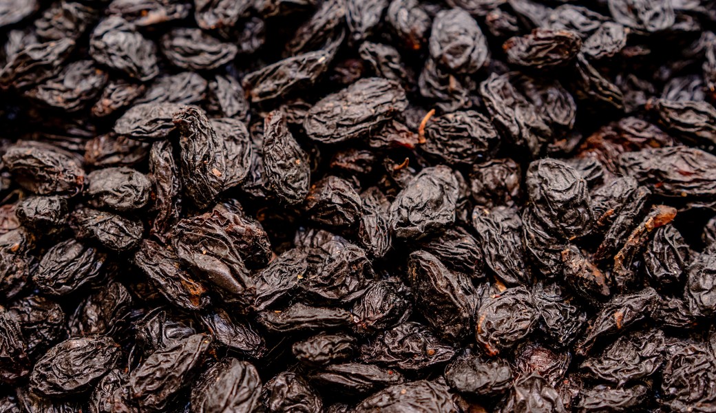 Raisins in bulk